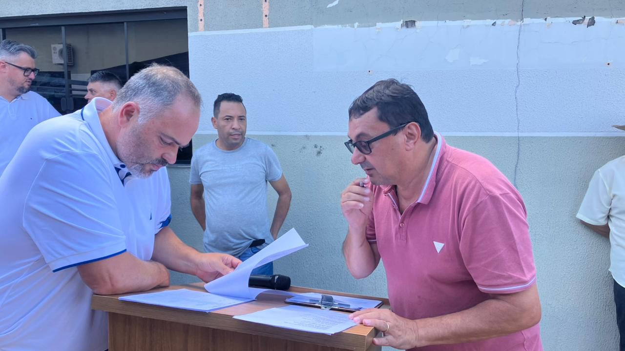 Artagão Júnior participa da entrega de maquinários e destaca mais de R$ 56 milhões para Godoy Moreir