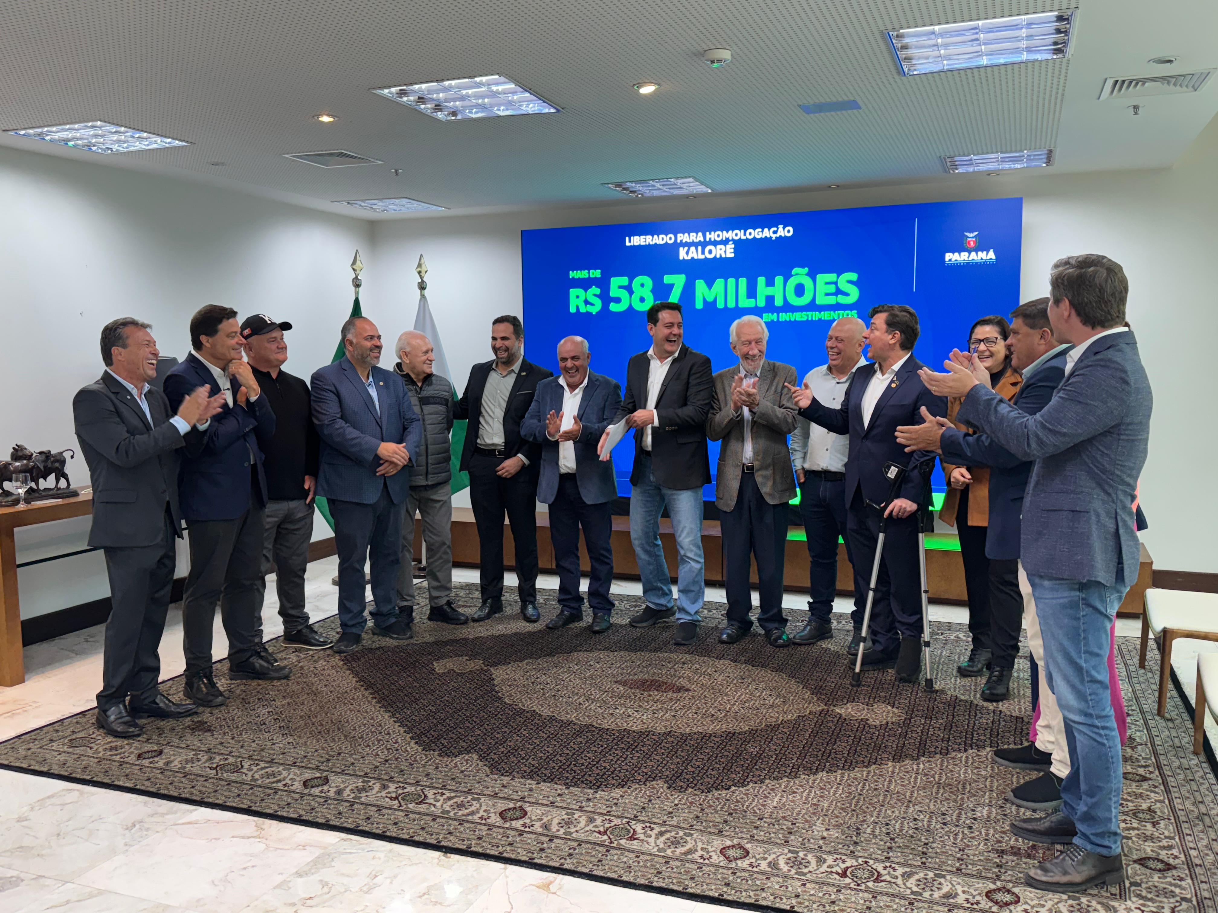 Artagão Júnior participa de anúncio de investimentos do governador Ratinho Júnior para municípios