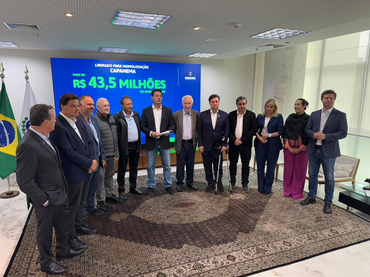 Artagão Júnior participa de anúncio de investimentos do governador Ratinho Júnior para municípios