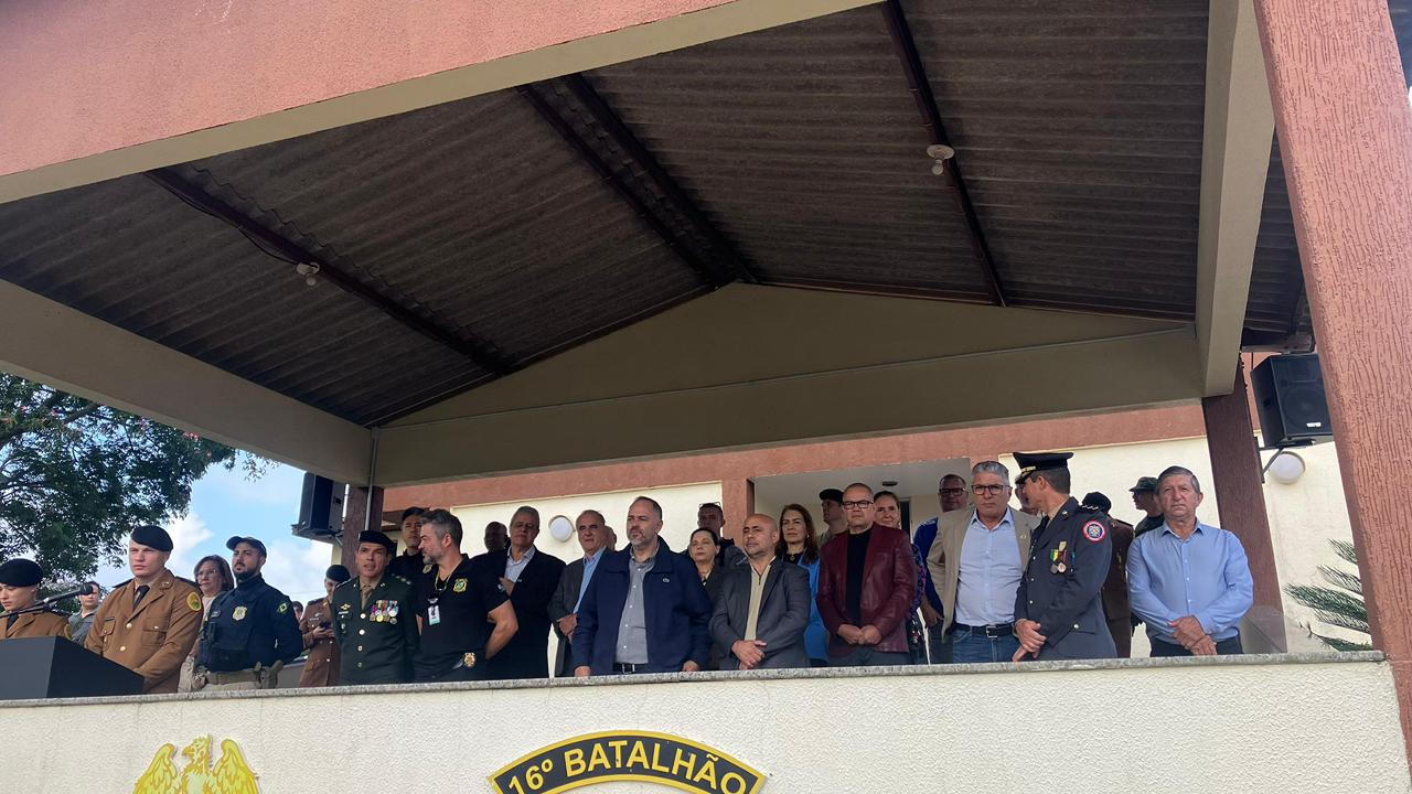 Artagão Júnior participa de solenidade alusiva ao patrono das polícias militares e civis em Guarapua