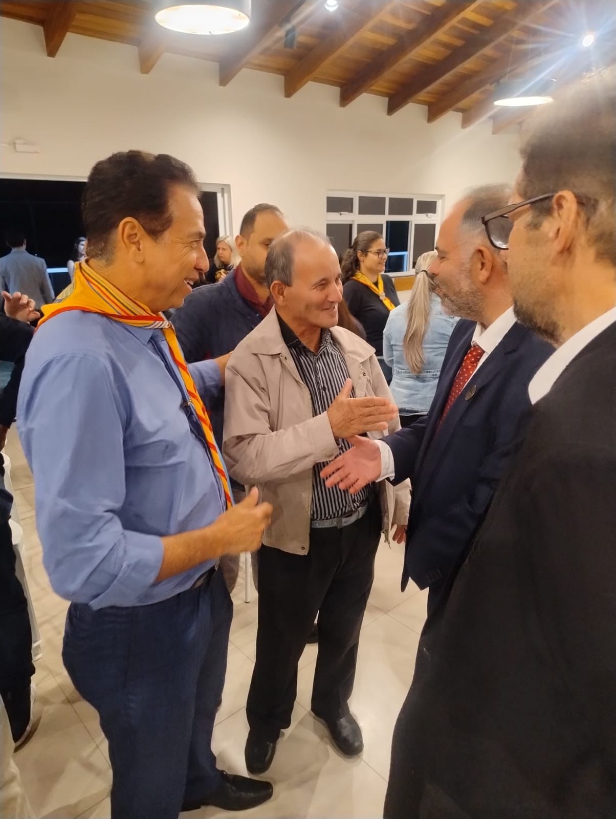 Artagão Júnior se reúne com lideranças adventistas em Colombo e reforça apoio