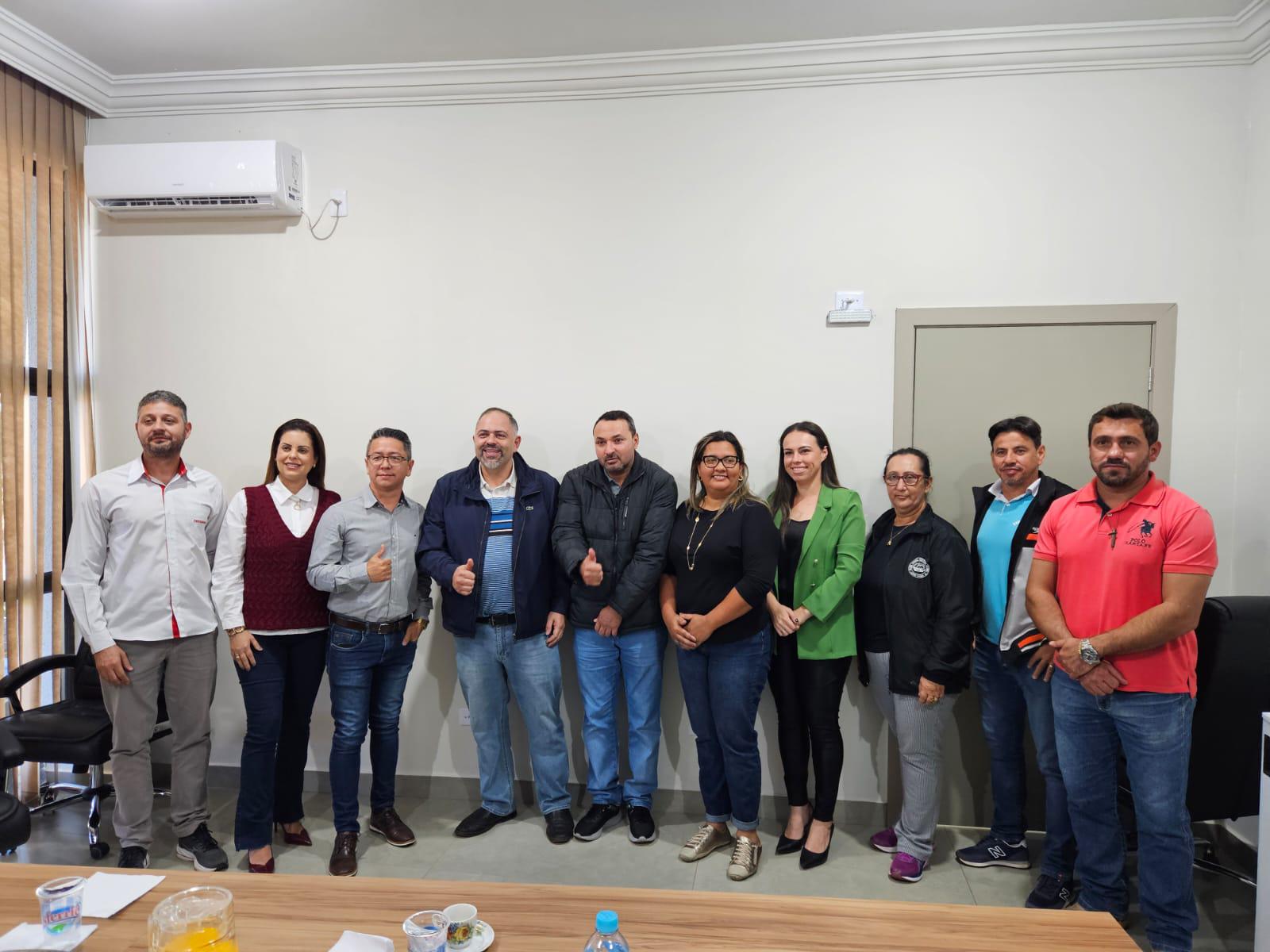 Artagão Júnior cumpre agenda em Jardim Alegre e discute investimentos com lideranças locais
