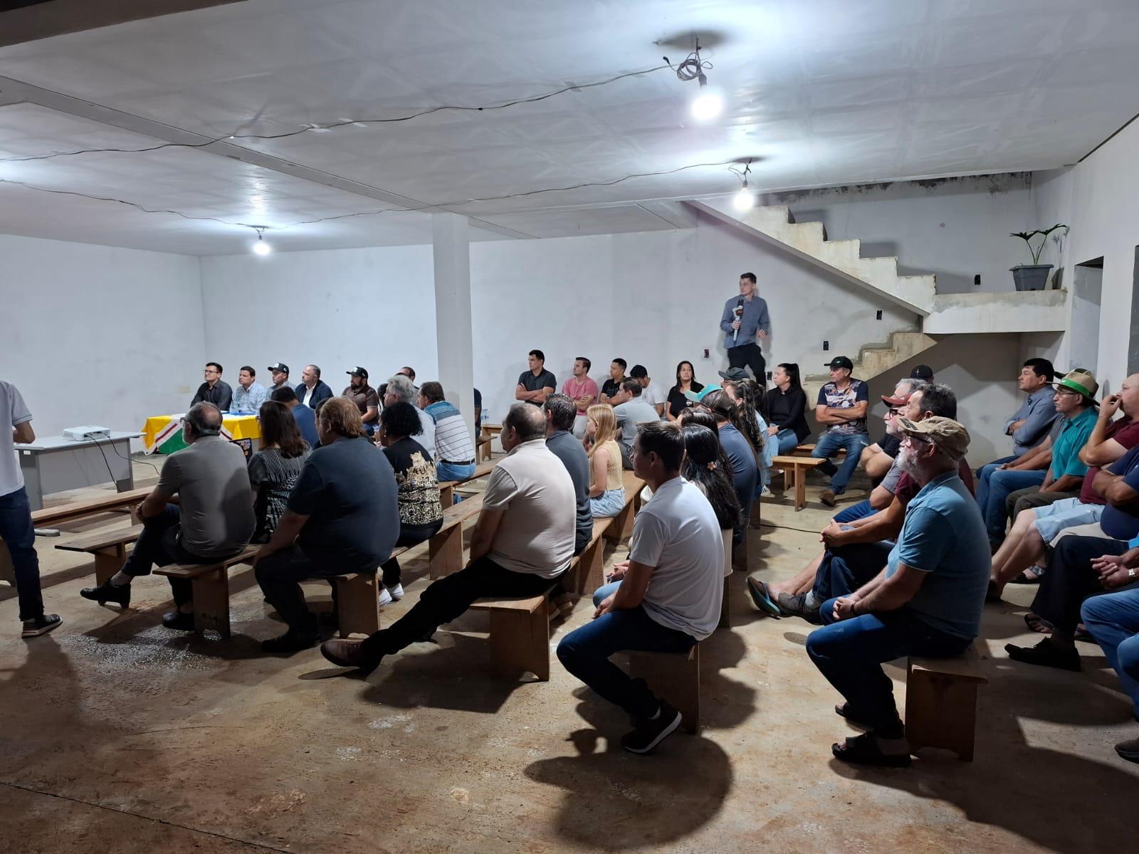 Artagão Júnior participa do anuncio de R$ 2,1 milhões em pavimentação asfáltica em Guamiranga