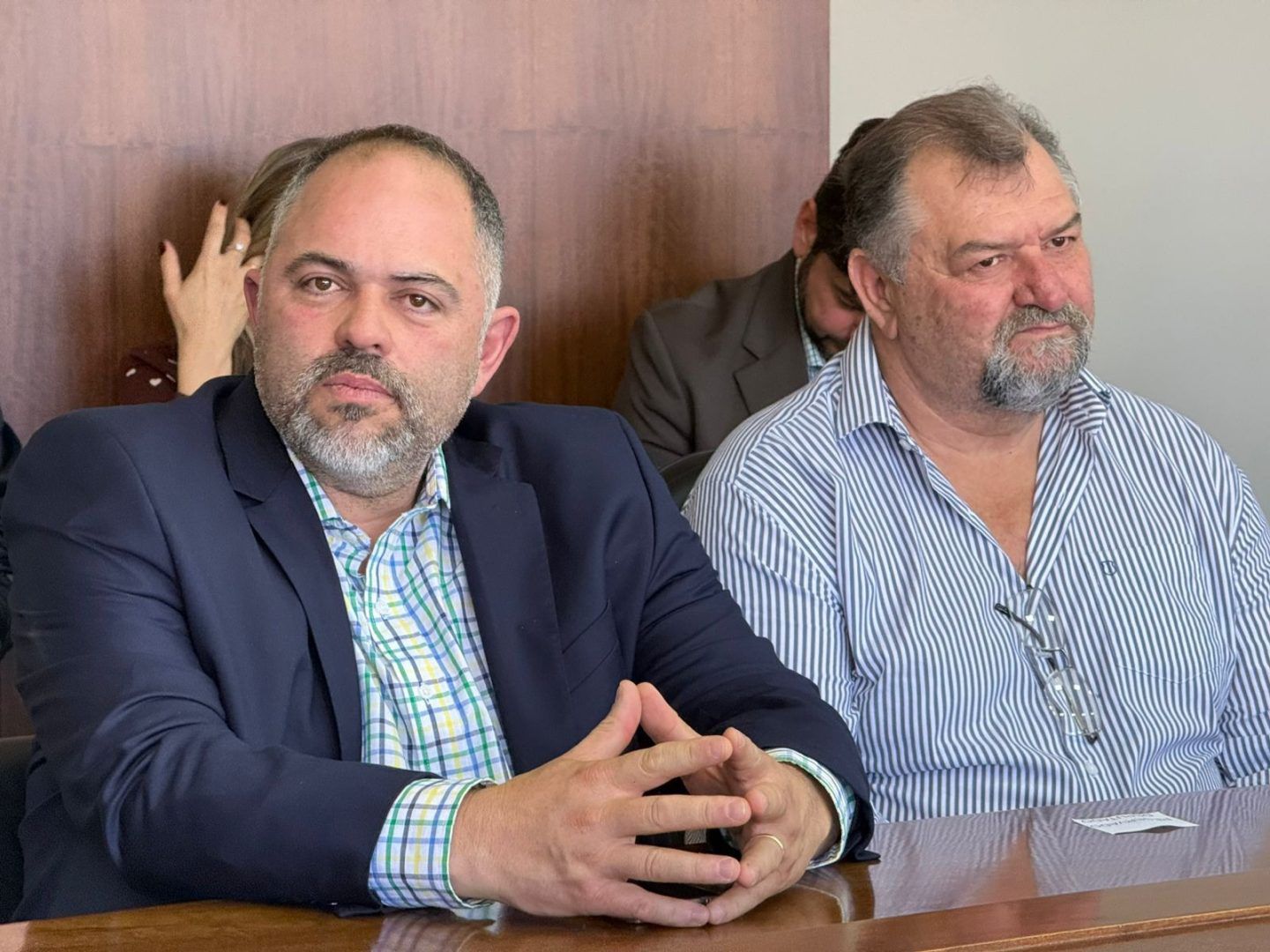 Artagão Júnior participa de reunião com o Ministério Público e o secretariado municipal em Guarapuav
