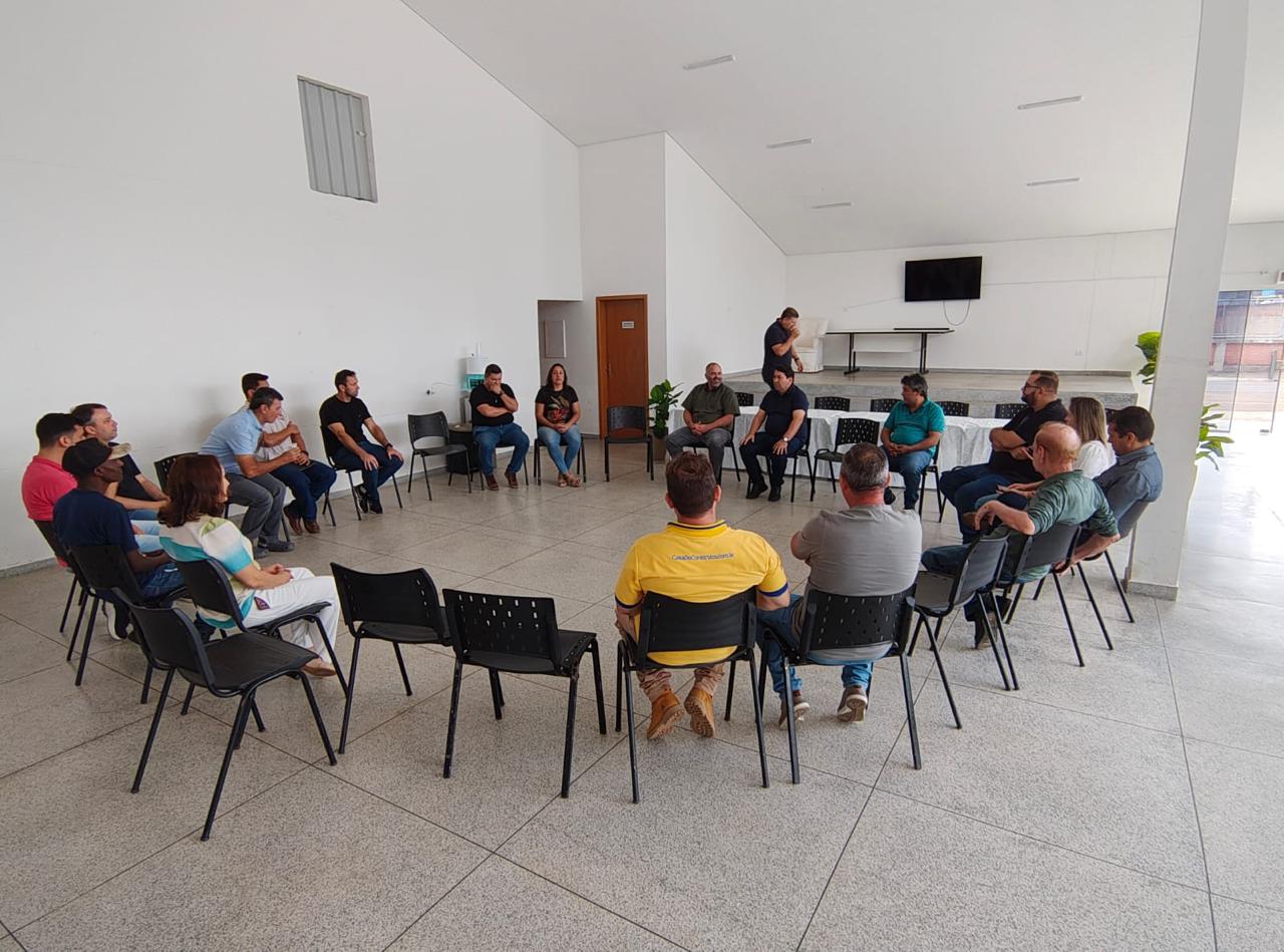 Artagão Júnior e prefeito Orli anunciam avanços no programa Asfalto Novo, Vida Nova, em Ivaí