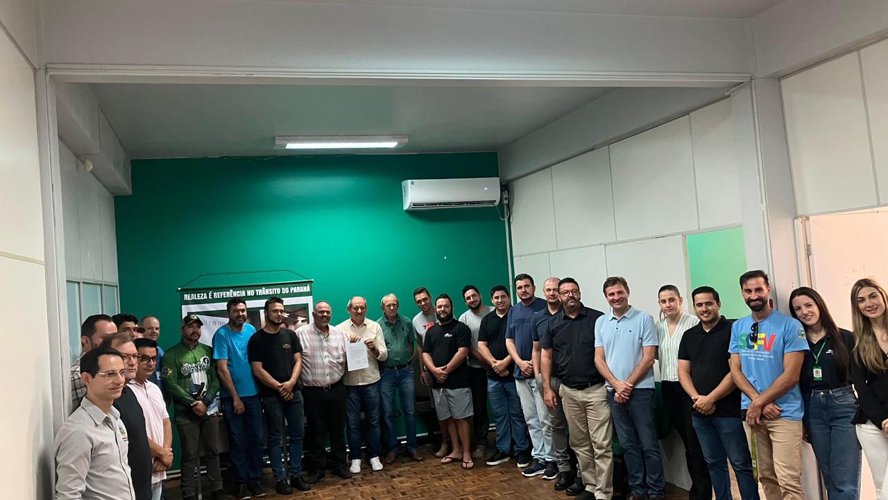 Artagão Júnior se reúne com lideranças de Realeza e reforça compromisso com novos investimentos