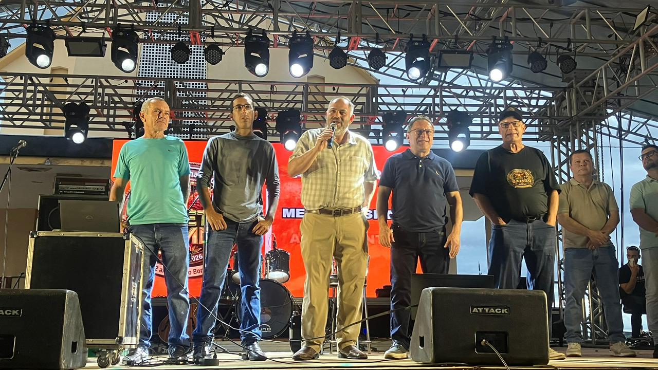 Artagão Júnior participa das comemorações dos 62 anos de Rio Bom e destaca investimentos