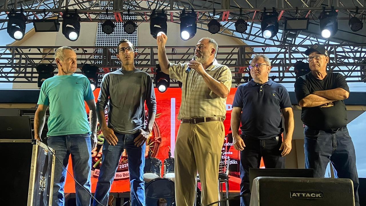 Artagão Júnior participa das comemorações dos 62 anos de Rio Bom e destaca investimentos