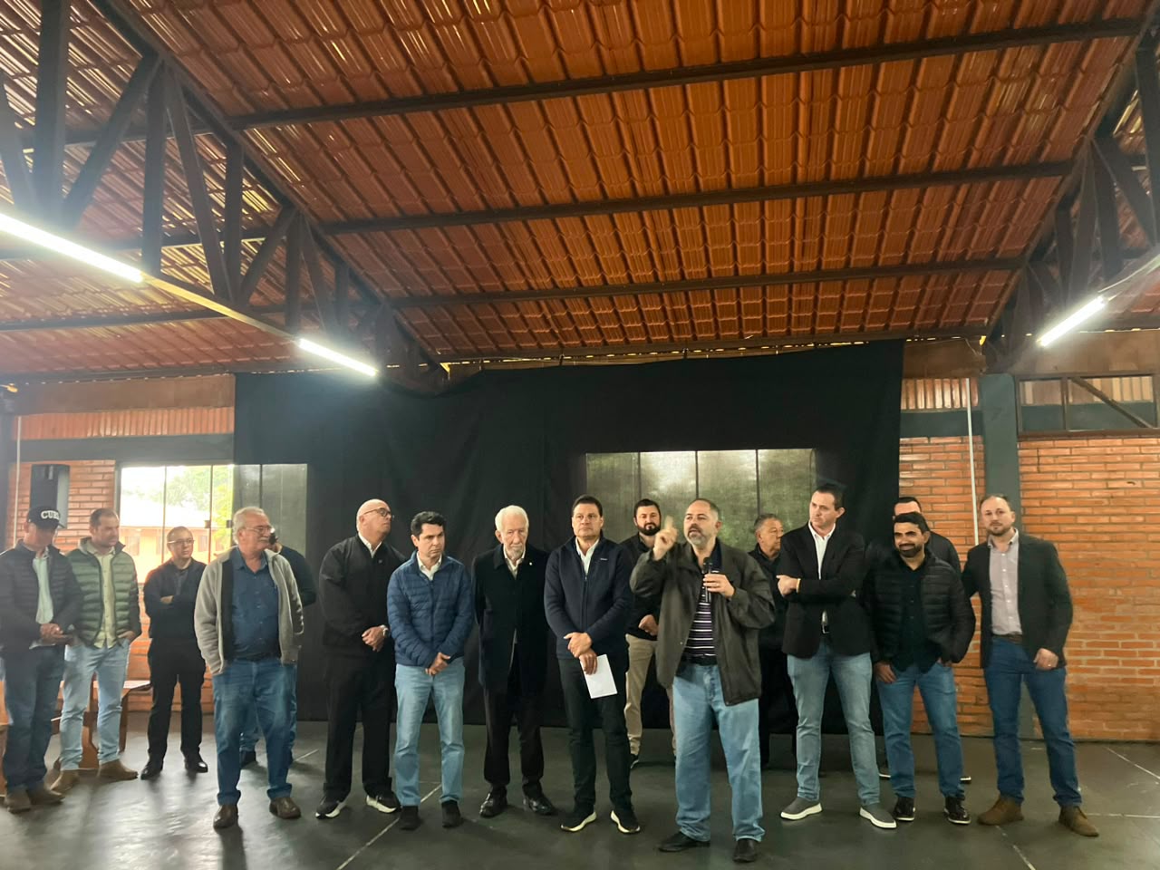 Deputado Artagão Júnior se reúne com prefeitos da região e comemora avanço da nova sede da ASSISCOP