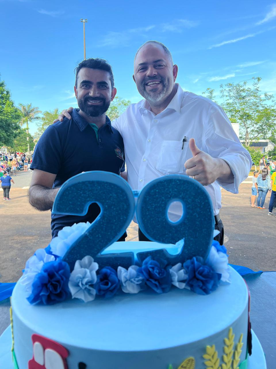Artagão Júnior participa do desfile cívico em comemoração aos 29 anos de Foz do Jordão