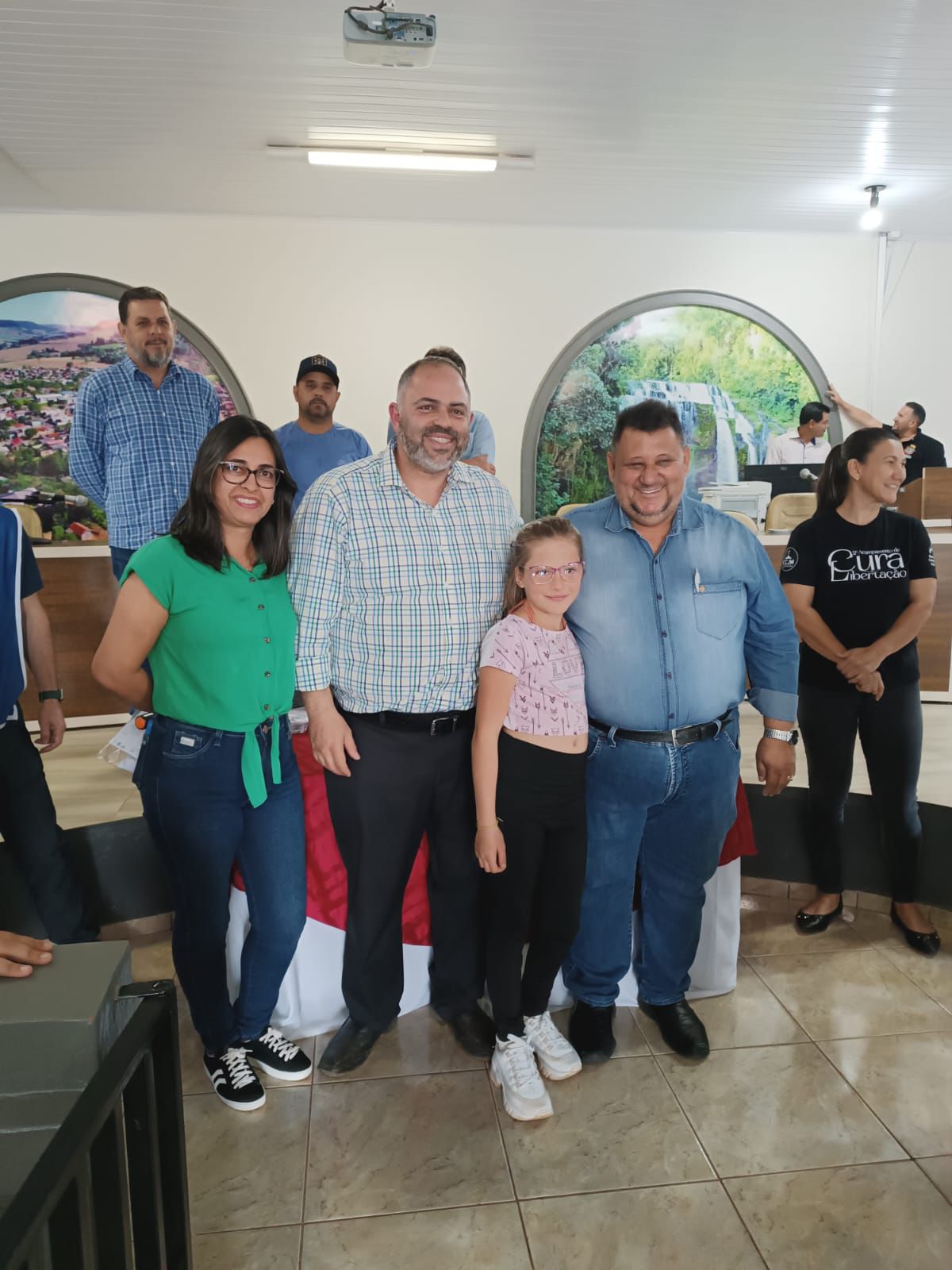 Artagão Júnior participa da entrega de óculos em Rio Branco do Ivaí e anuncia investimentos
