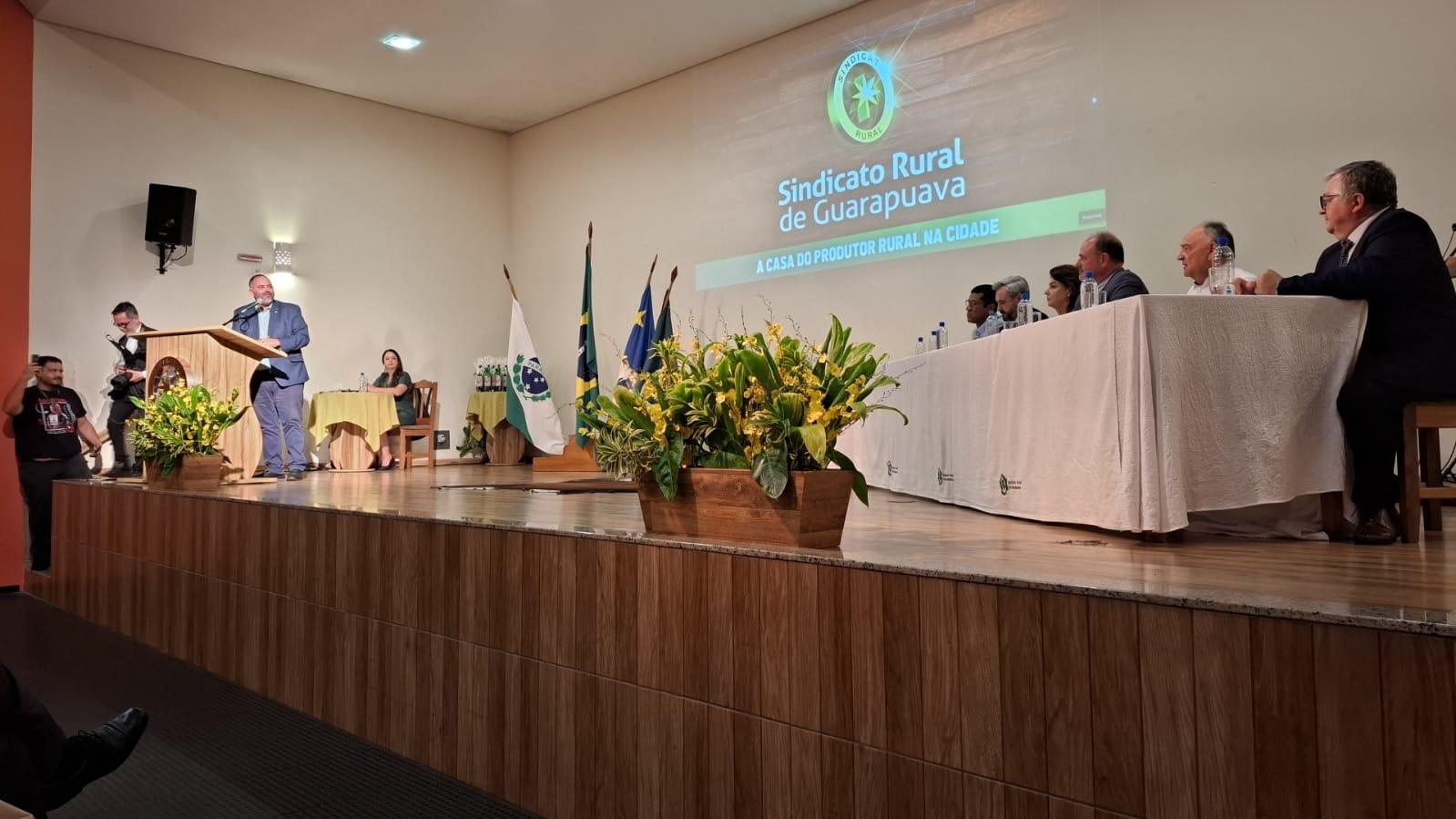 Artagão Júnior participa da cerimônia da nova diretoria do Sindicato Rural de Guarapuava