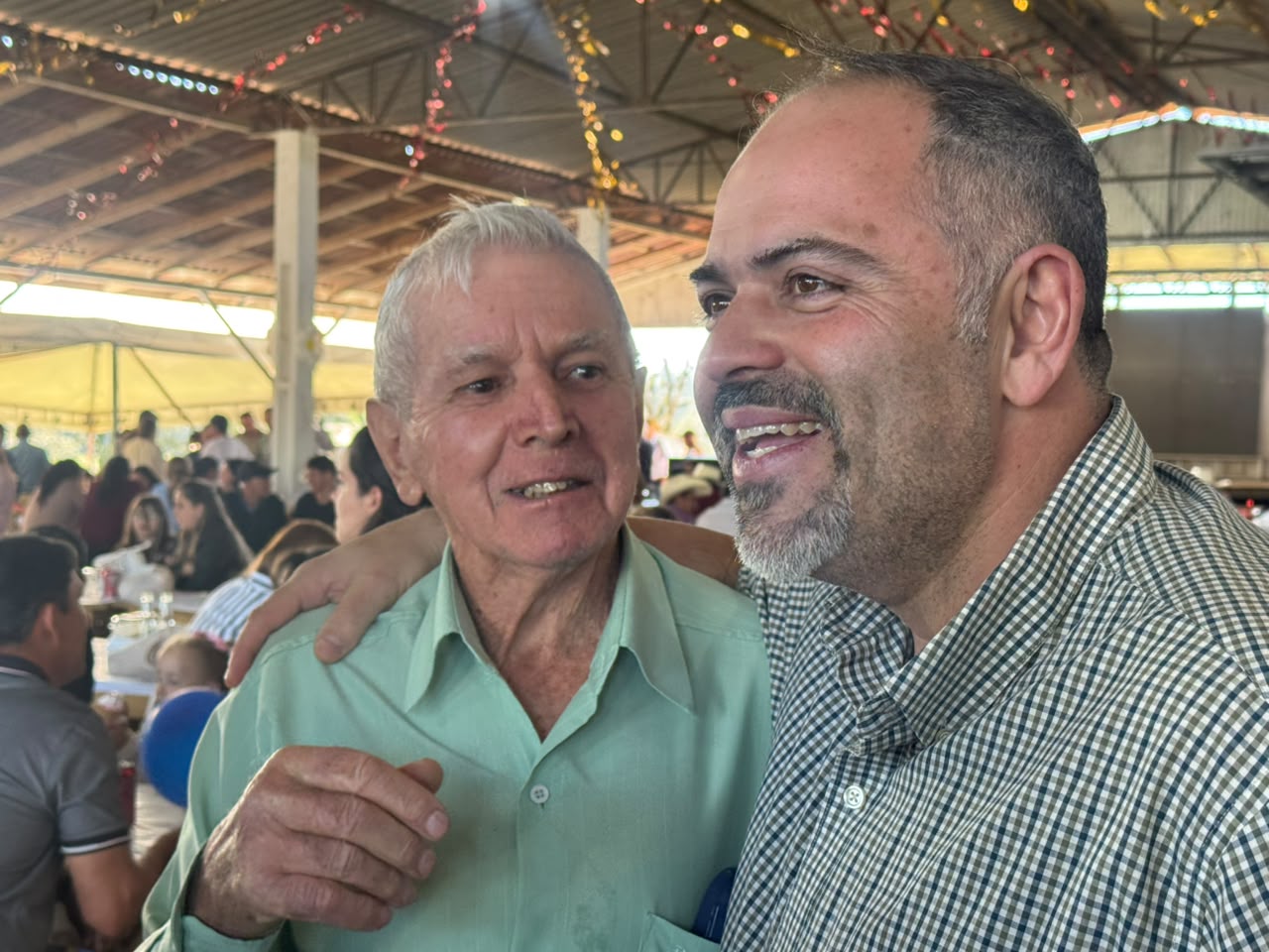 Deputado Artagão Júnior prestigia Festa da Comunidade Porto Soares, em Rio Azul