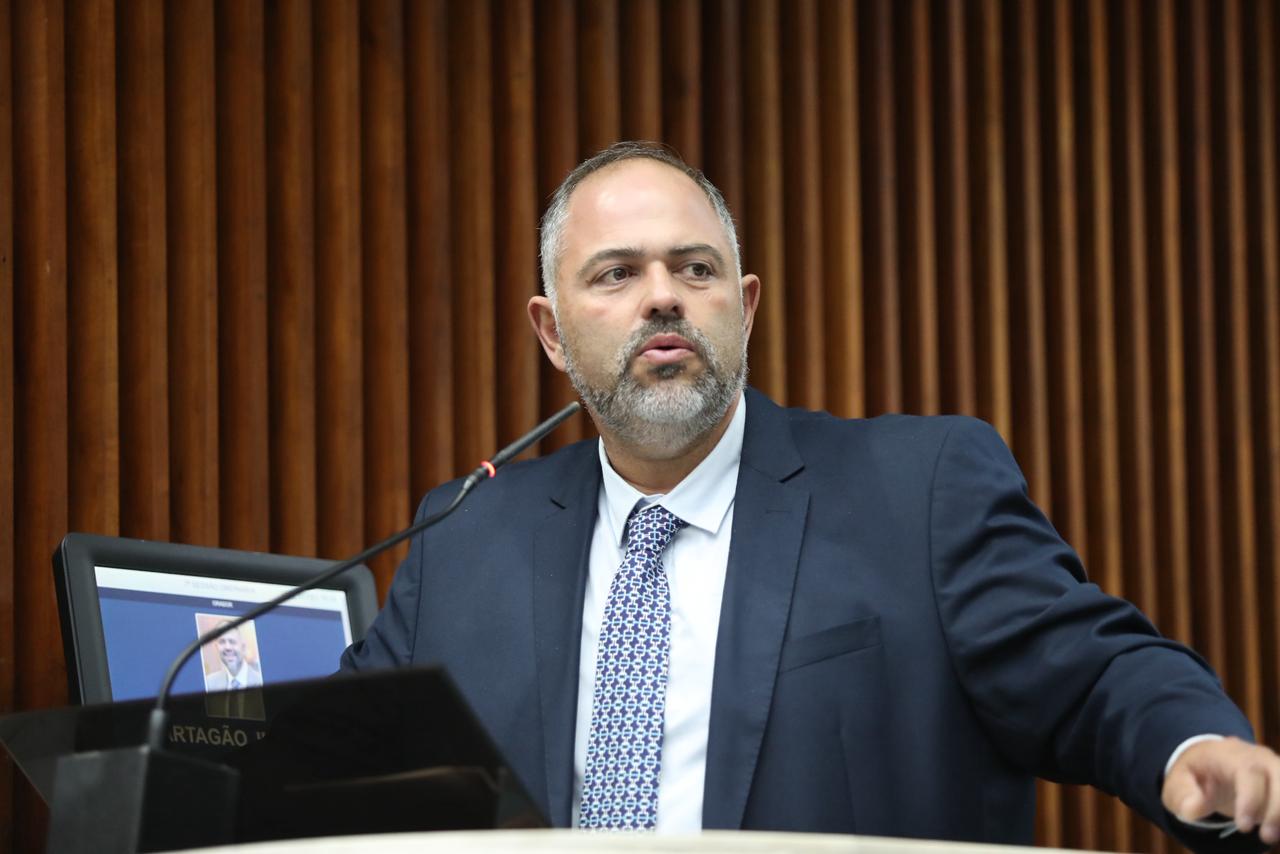 Vice-líder do governo Artagão Júnior destaca recordes na saúde, avanço econômico e equilíbrio fiscal