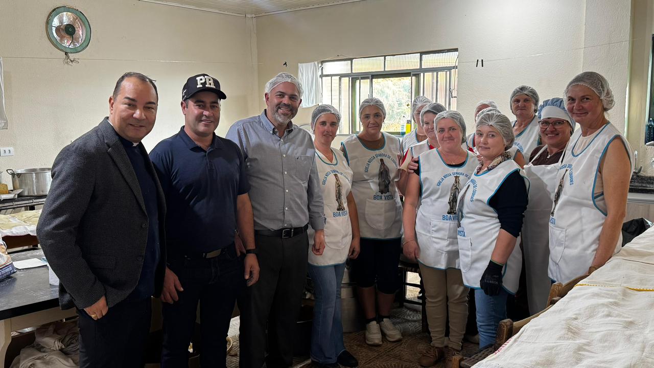 Artagão Júnior participa de festa na Comunidade Boa Vista e destaca investimentos para Guamiranga