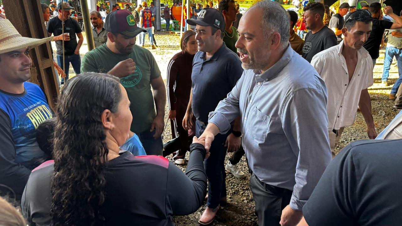 Artagão Júnior participa de festa na Comunidade Boa Vista e destaca investimentos para Guamiranga