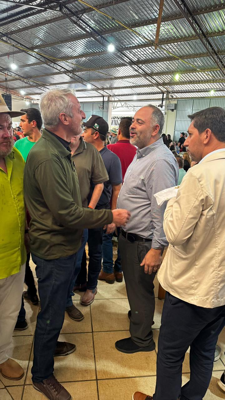 Artagão Júnior participa de festa na Comunidade Boa Vista e destaca investimentos para Guamiranga
