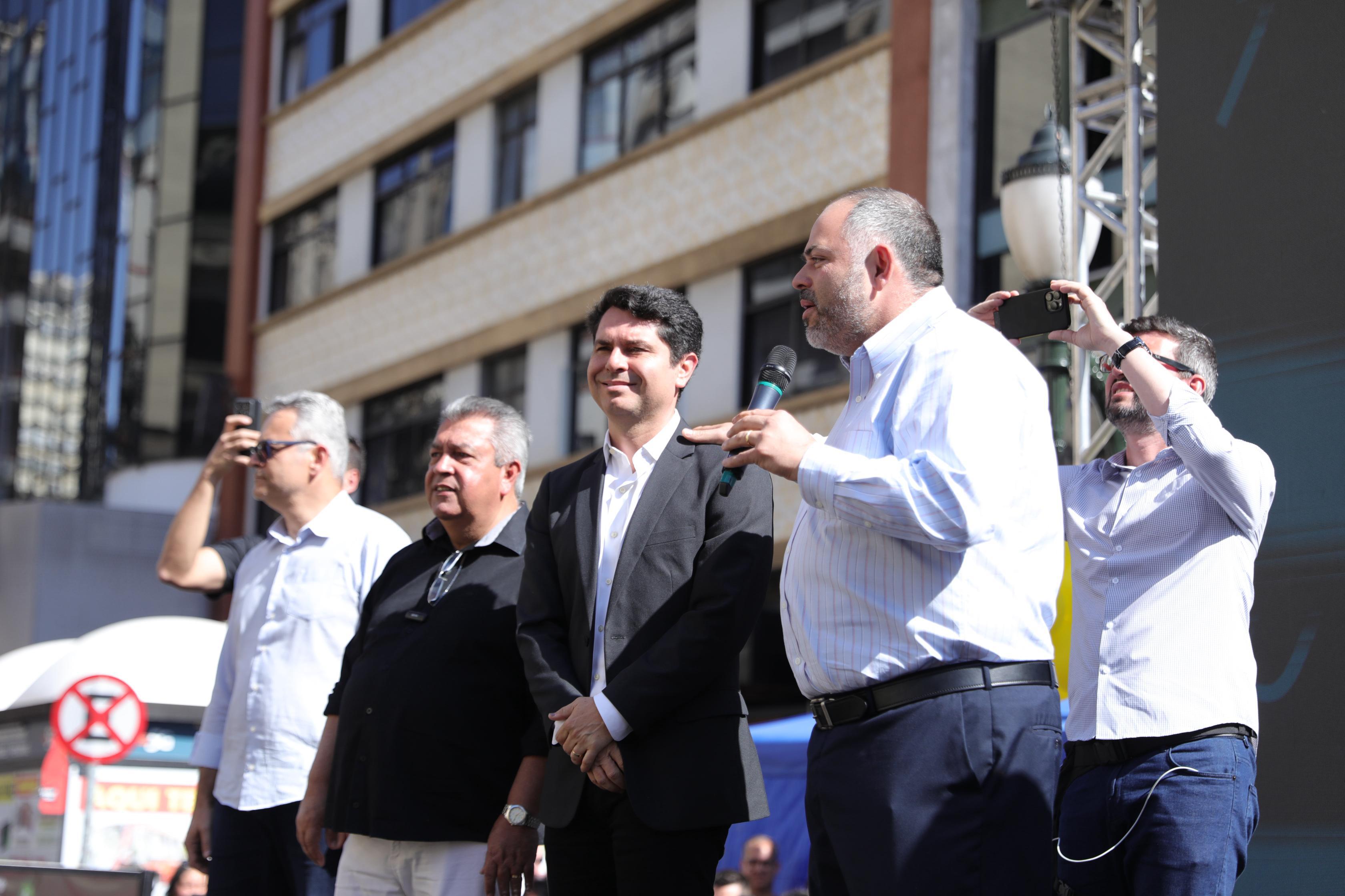 Deputado Artagão Júnior participa da mobilização
