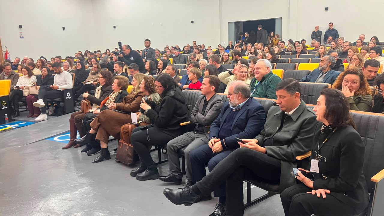 Artagão Júnior participa das comemorações dos 36 anos da Unicentro em Guarapuava