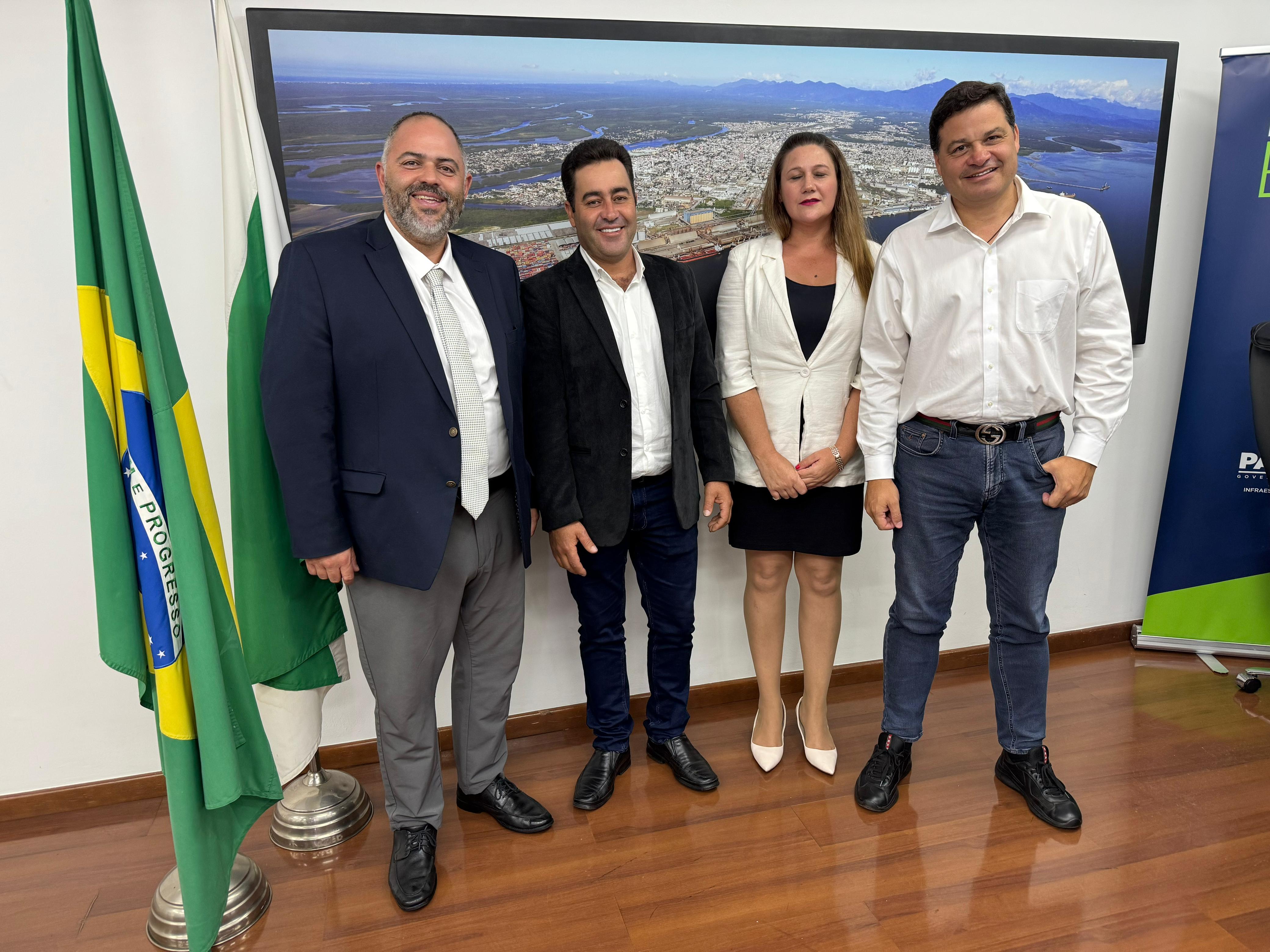 Artagão Júnior promove reuniões entre prefeitos e Secretário de Infraestrutura e Logística