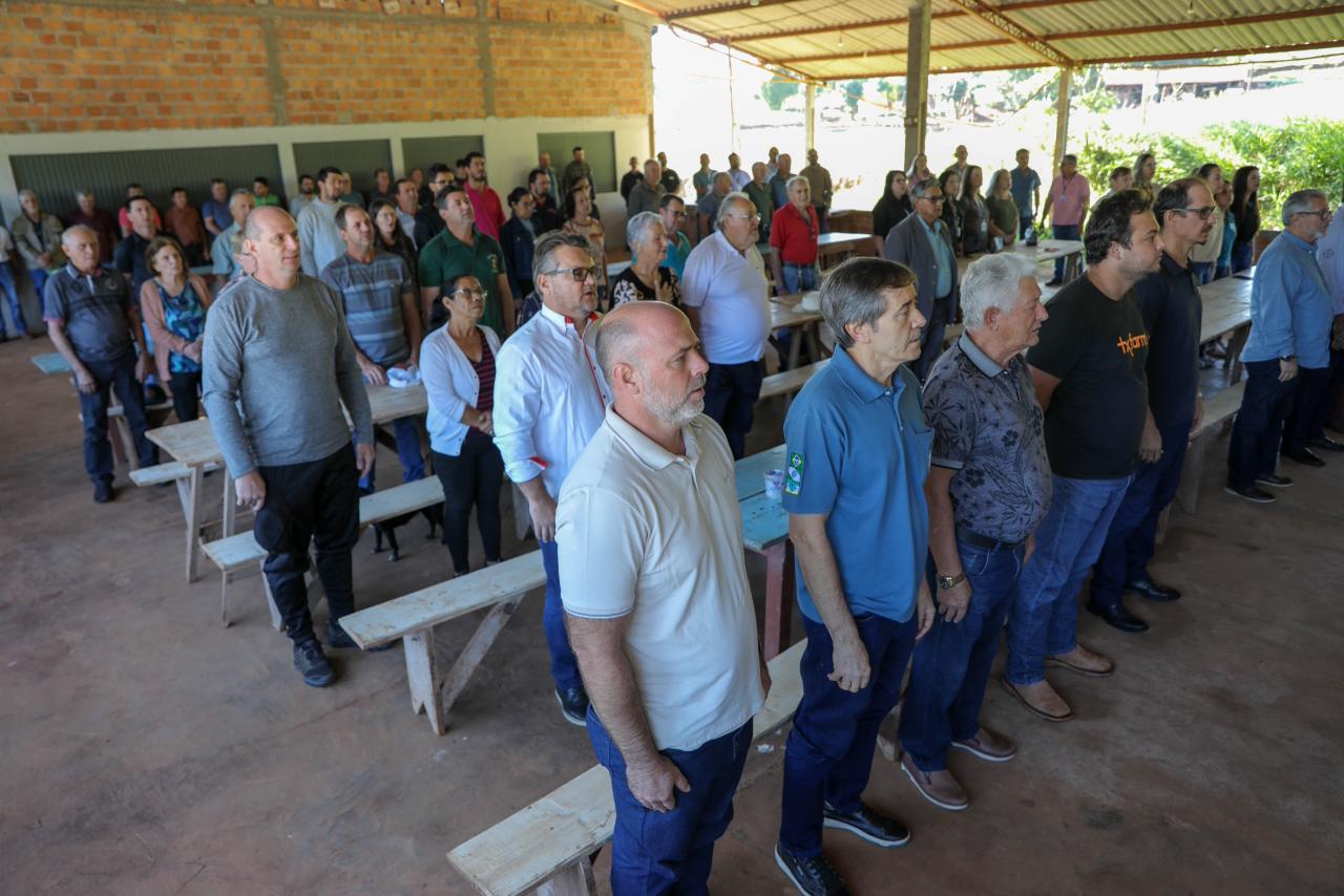 Artagão Júnior e prefeito Jaison Mendes anunciam obras de asfalto para as comunidades