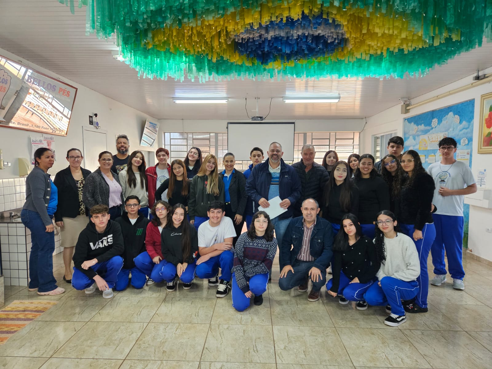 Artagão Júnior anuncia R$ 100 mil para reforma do Colégio Barboza Ferraz